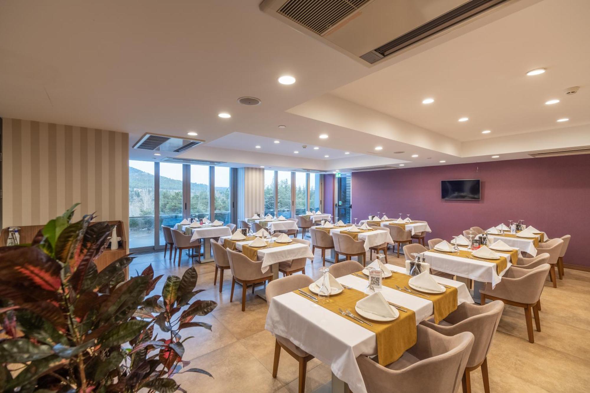 Questa Thermal & Spa Hotel Eskişehir Ngoại thất bức ảnh